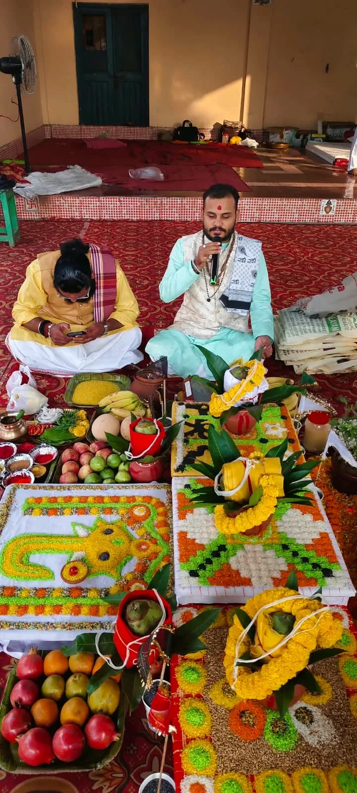 वैदिक महायज्ञ एवं सर्वतोभद्र गणेश मंडल पूजन में आचार्य जी